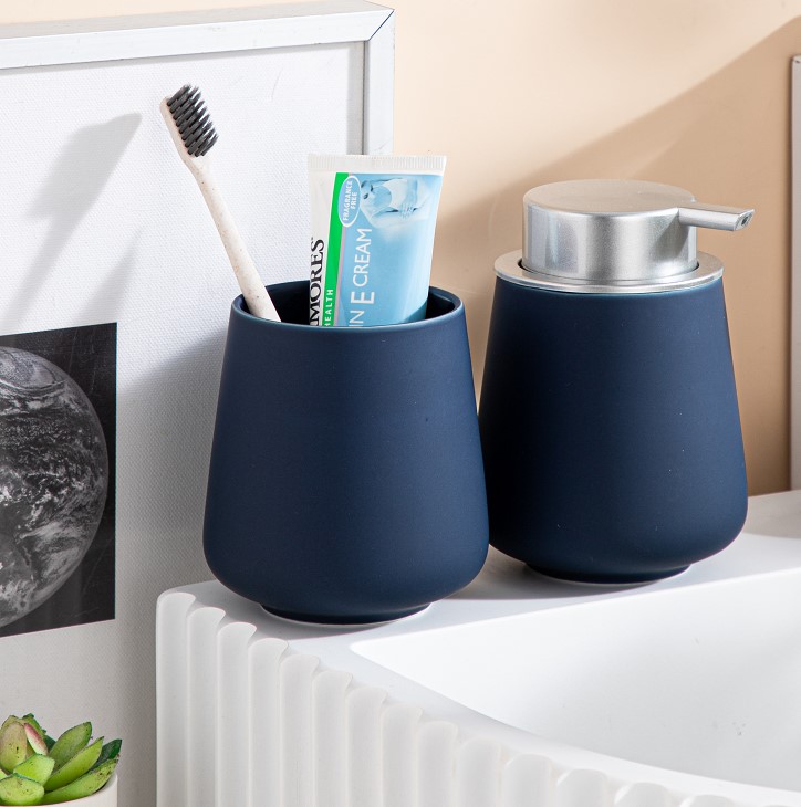 Sera Blue Soap Dispenser Set photo